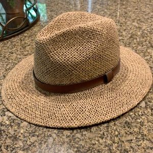 Summer Club Men’s Strawhat (size medium)